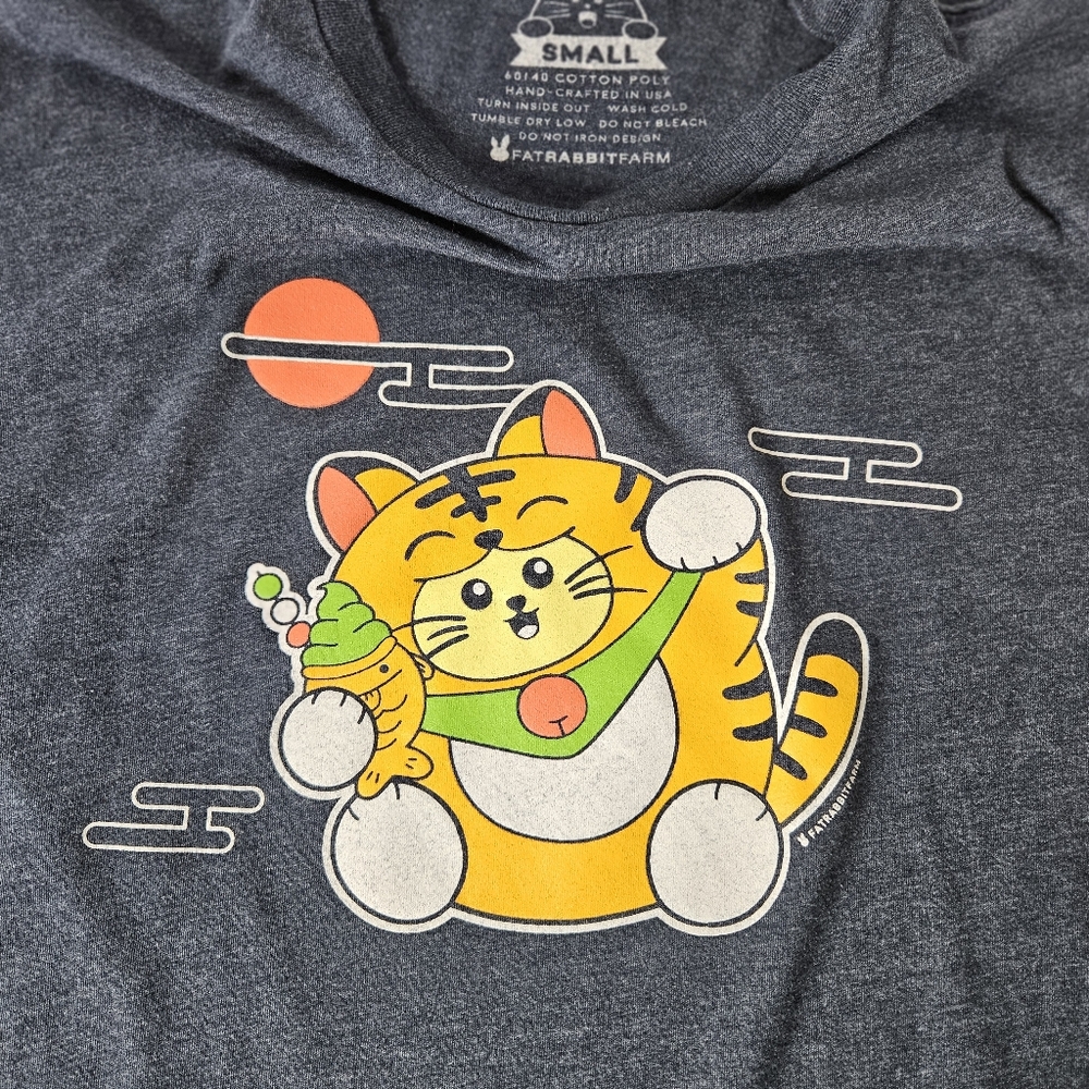 FAT RABBIT Tiger Maneki Neko T-shirt Men's Small